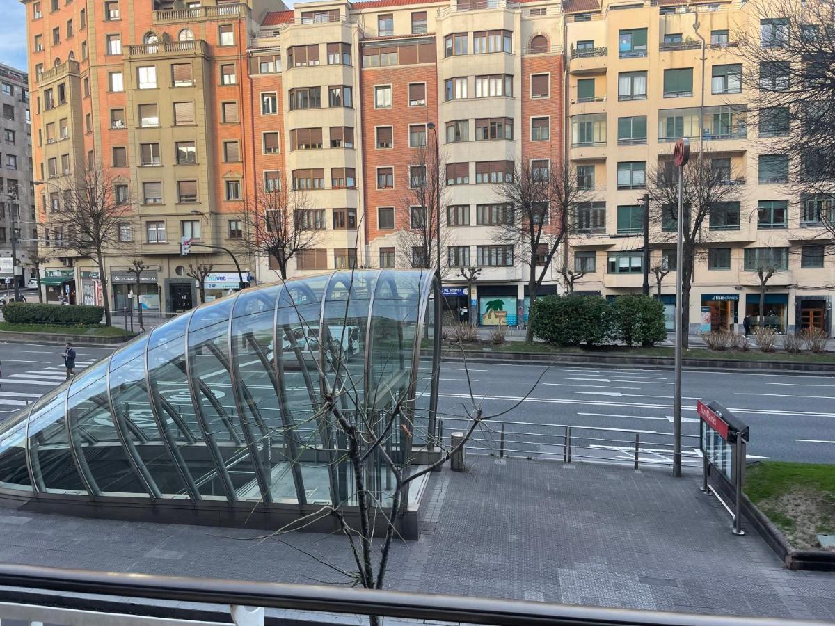 Fantastico Apartamento En El Centro De Bilbao Bagian luar foto